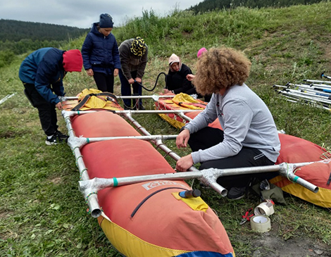 Поход по реке Агидель собираем катамаран